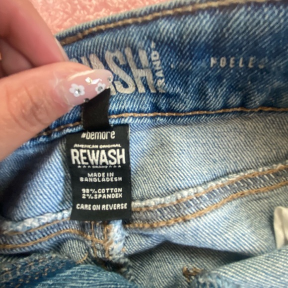 HIGH RISE JEANS SHORT - Picture 6 of 9